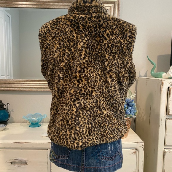 Gorgeous Cejon leopard print vest! Sz. M - Picture 5 of 11